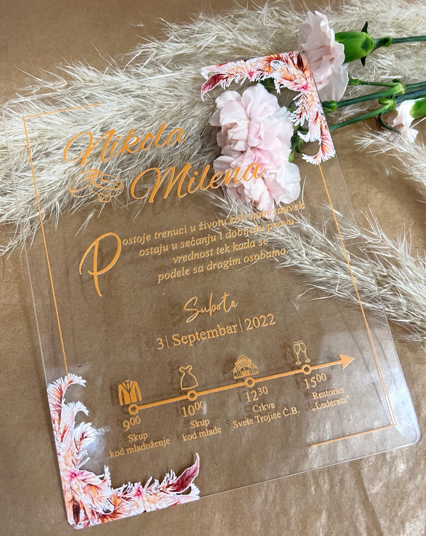 Providna pozivnica sa omotom i mašnom