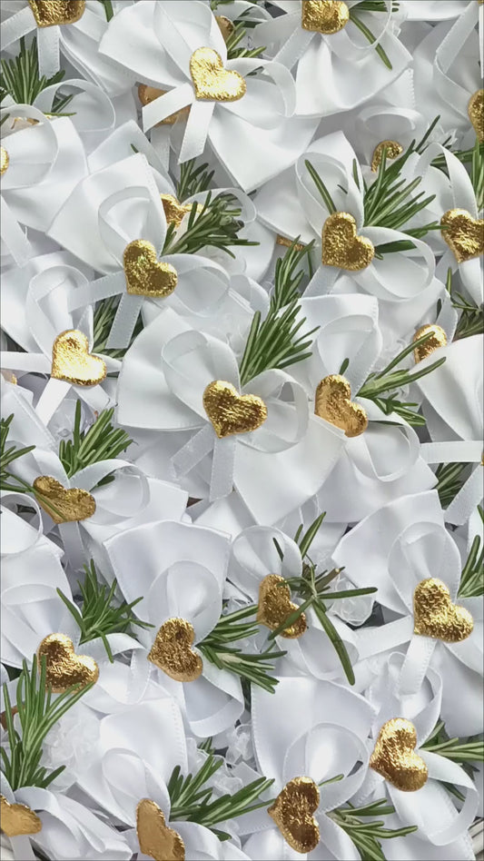 Kićenje ruzmarin, saten i zlatno srculence