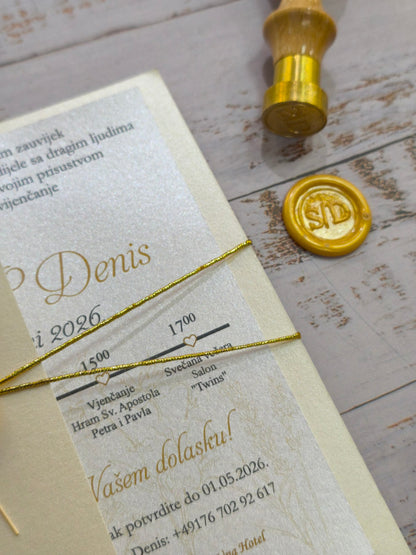 Elegantna pozivnica sa zlatnim detaljima